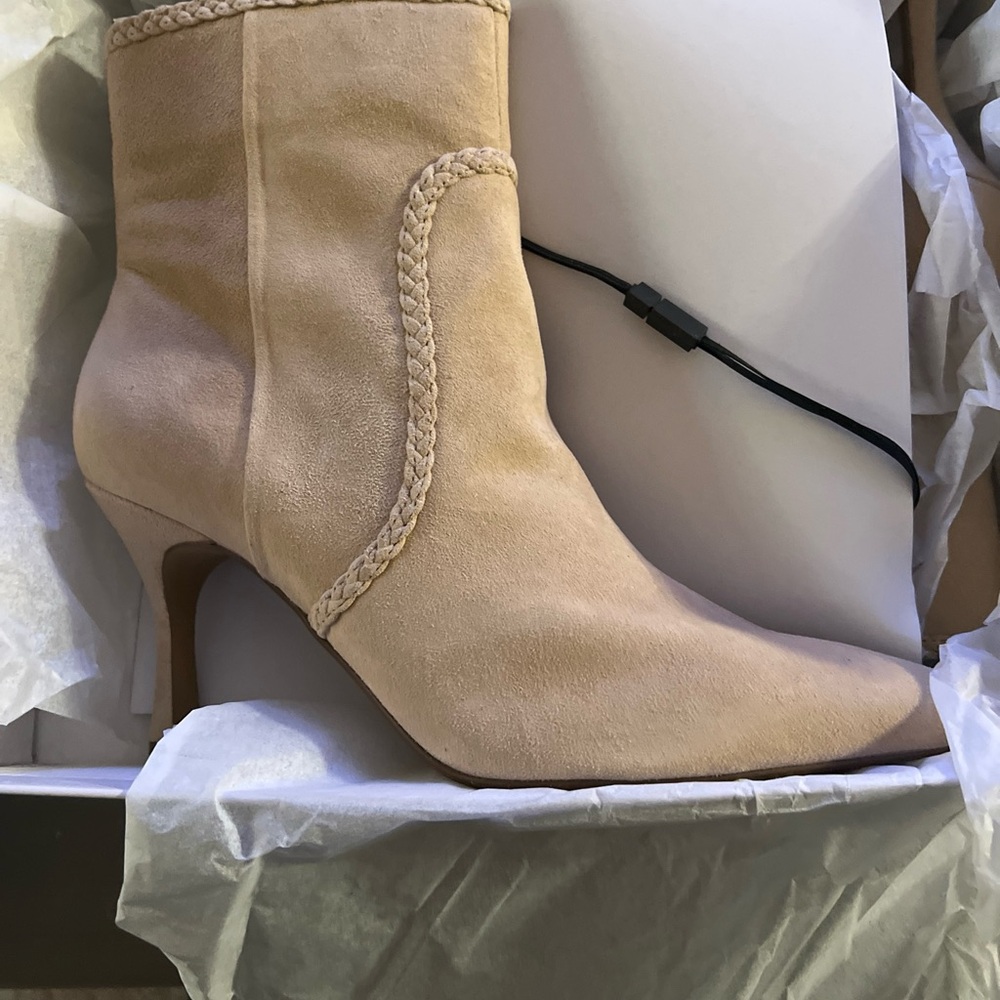 Women's Tan Suede Ankle Boots